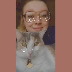 Meet your Posher, Michaela